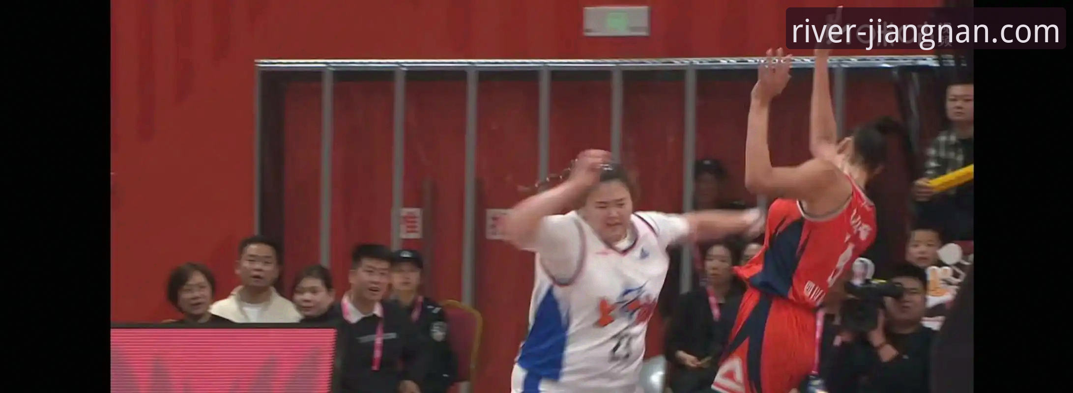 WCBA总决赛G1四川95-61大胜山西，创纪录一战背后有哪些关键数据？